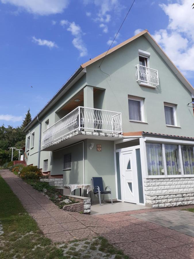 Xxl Apartman 잘라카로쉬 외부 사진